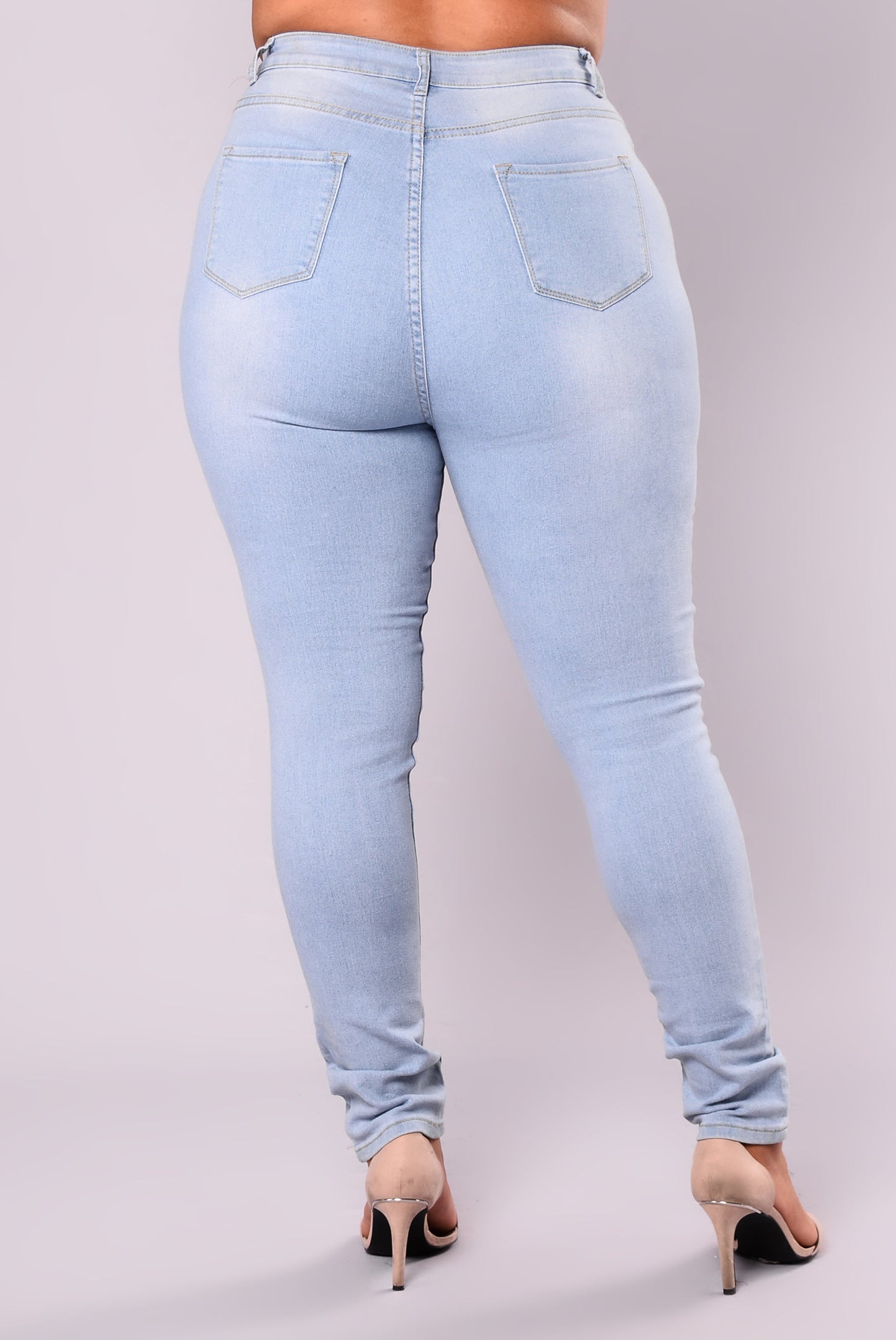 Drive To The Ocean Jeans - Light Blue Wash